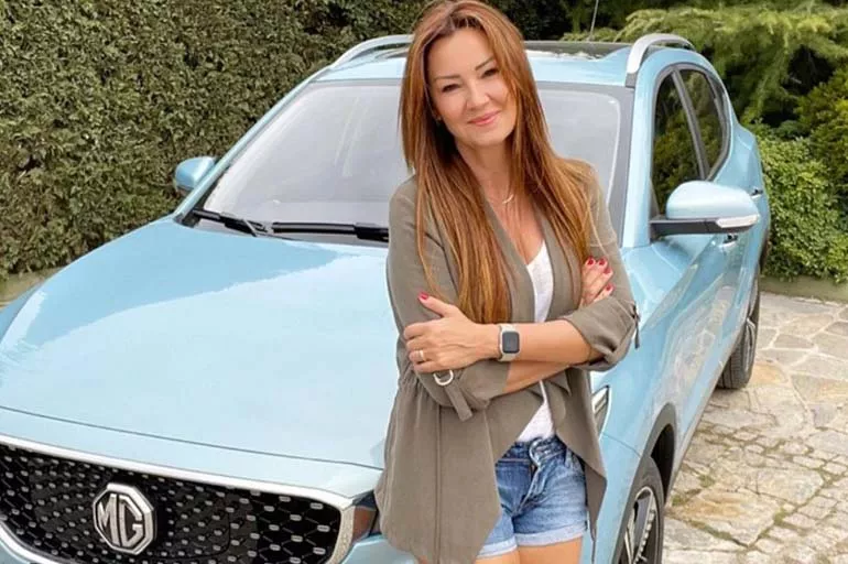 Pınar Altuğ'a elektrikli araç beleş gelince: Meğer ne kadar güzelmiş...