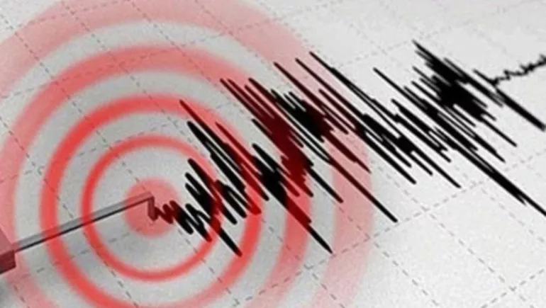 Son dakika! Ege Denizi'nde 4.8 büyüklüğünde deprem