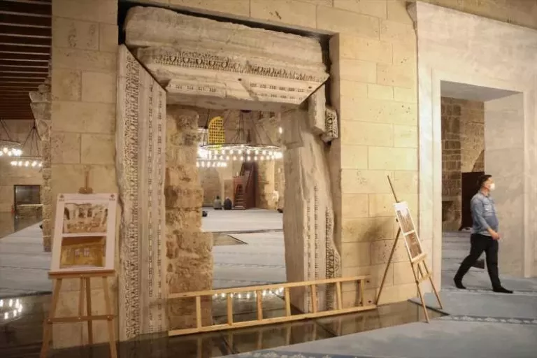 Tarihi Şehzade Korkut Camisi'nde 126 yıl sonra bir ilk! Cemaatle teravih namazı eda edildi