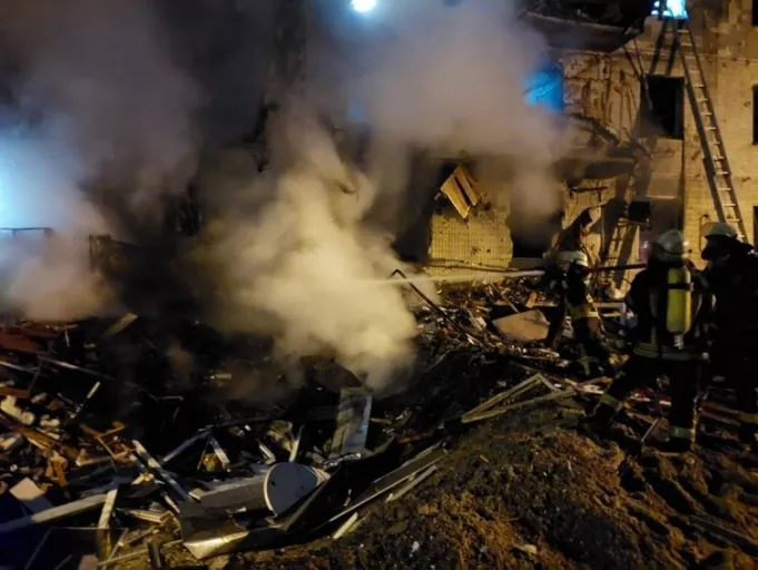 Ukrayna'dan son dakika açıklaması! Rusya Kiev'i bombalıyor