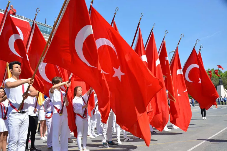 19 Mayıs tatil mi? 19 Mayıs Atatürk' ü Anma Gençlik ve Spor Bayramı okullar ve üniversiteler açık mı?