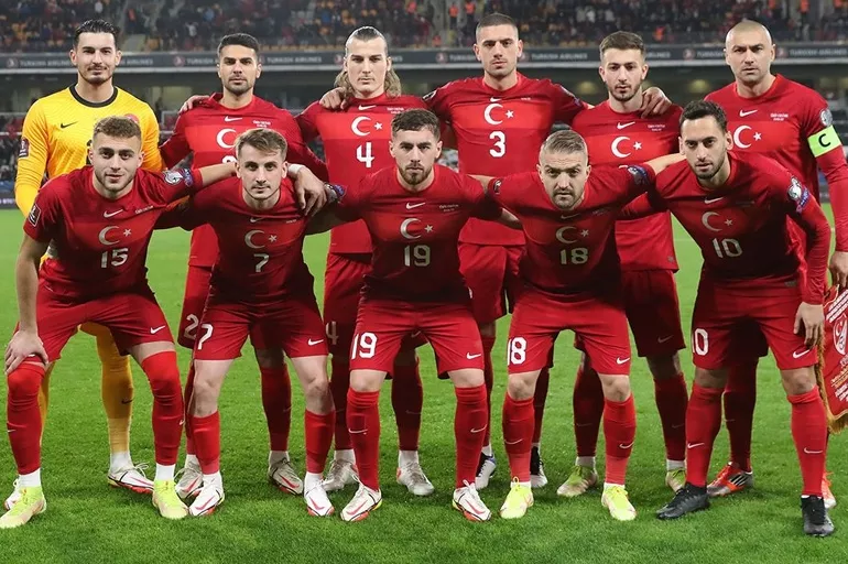 A Milli Futbol Takımı kadrosu açıklandı! Stefan Kunzt'tan sürpriz tercihler
