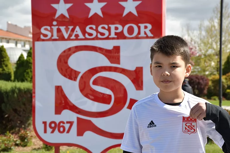 Afganistan'dan Sivasspor için geldi! Dev maç öncesi hayaline kavuştu