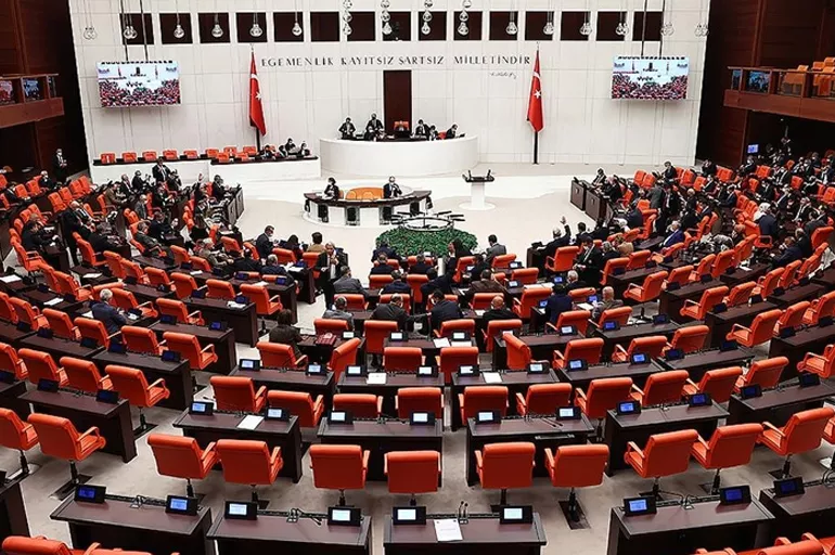 AK Parti'li Akbaşoğlu: İstanbul Sözleşmesi'nin çekilmesinde hukuka aykırı bir durum yoktur