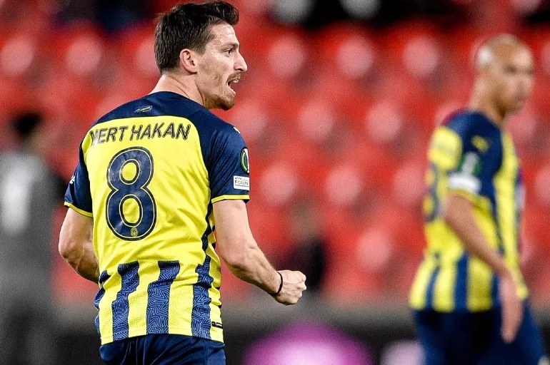 Avrupa devi Mert Hakan Yandaş için teklif yaptı! Türk yıldız Fenerbahçe'den ayrılıyor
