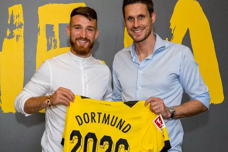 Borussia Dortmund Türk milli futbolcuyu resmen duyurdu!