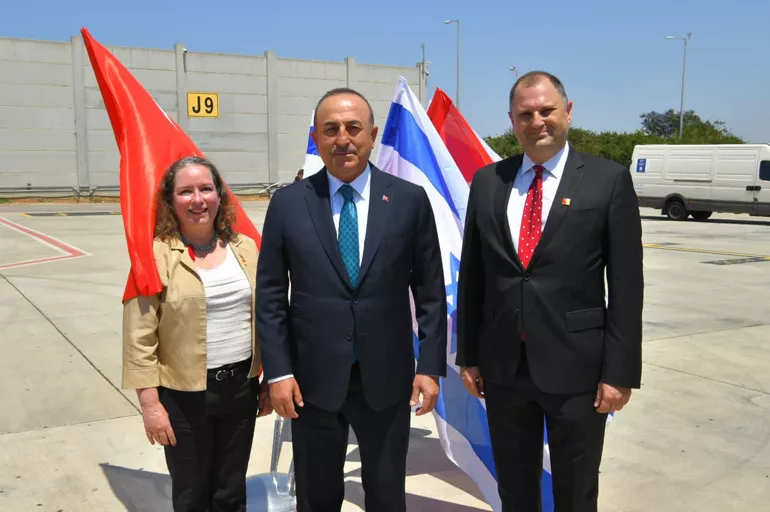 Dışişleri Bakanı Çavuşoğlu İsrail'e gitti! 15 yıl sonra bir ilk gerçekleşti