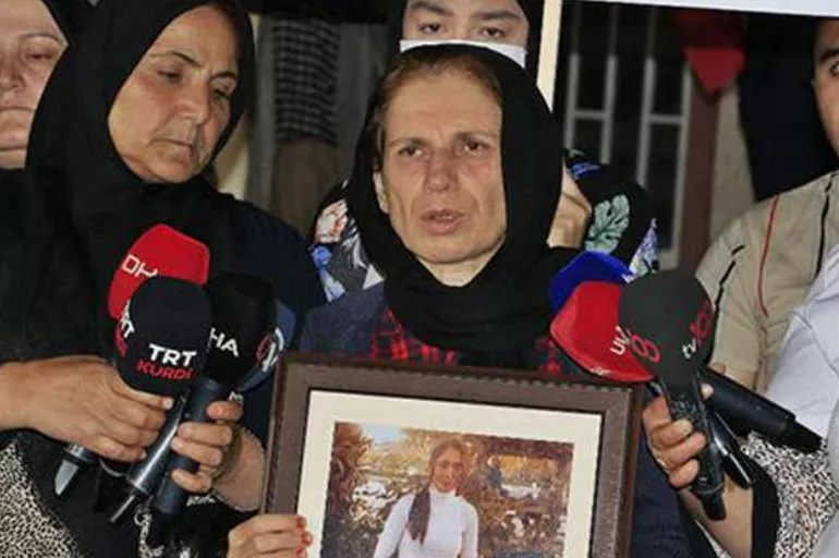 Diyarbakır annelerinin evlat nöbetine 4 aile daha katıldı: Kızımı zorla kaçırarak götürdüler