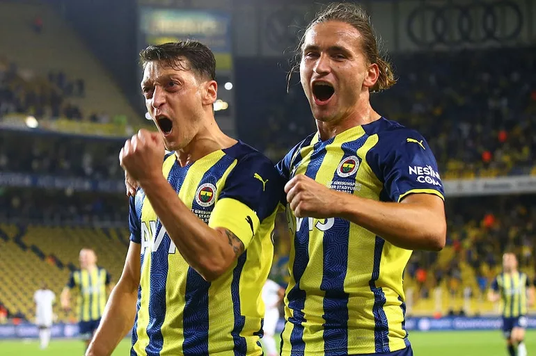 Fenerbahçe'ye 15 milyon Euro'luk piyango! Crespo İspanyol devine imza atıyor