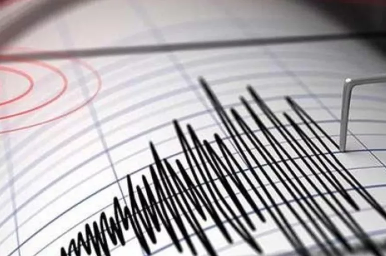 Son dakika! İzmir'de korkutan deprem! Son depremler listesi