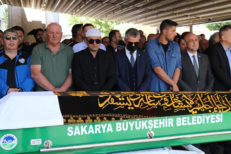 Teknik direktör Bülent Uygun'un acı günü! Cenaze töreni Sakarya'da düzenlendi