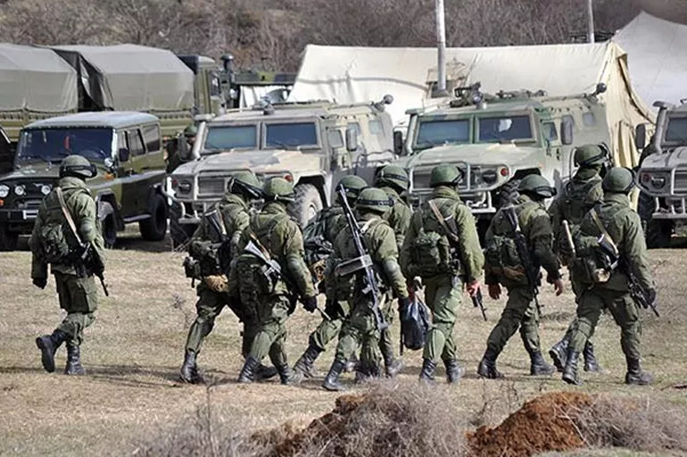Ukrayna: Rusya, Kırım’a koridor açmak için saldırıyor