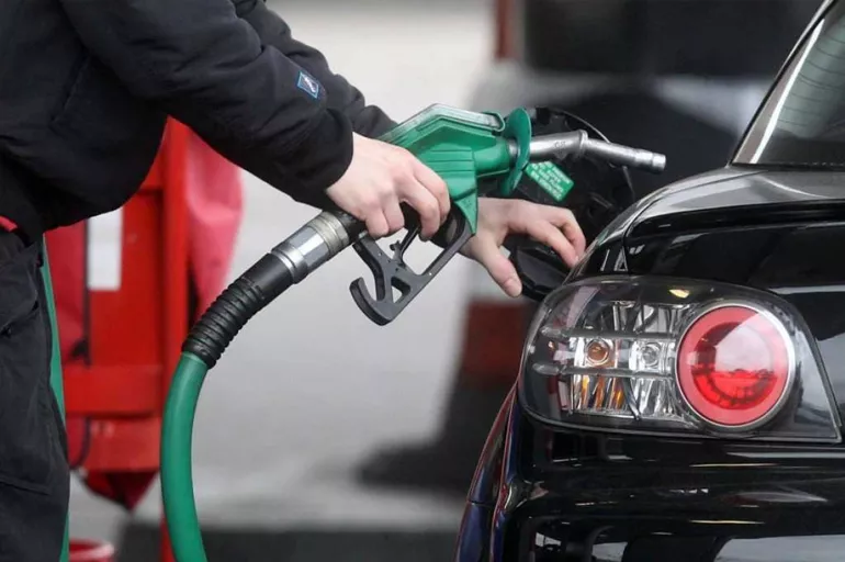 Akaryakıt fiyatları rekora koşuyor! 1 litre benzin bakın ne kadar oldu