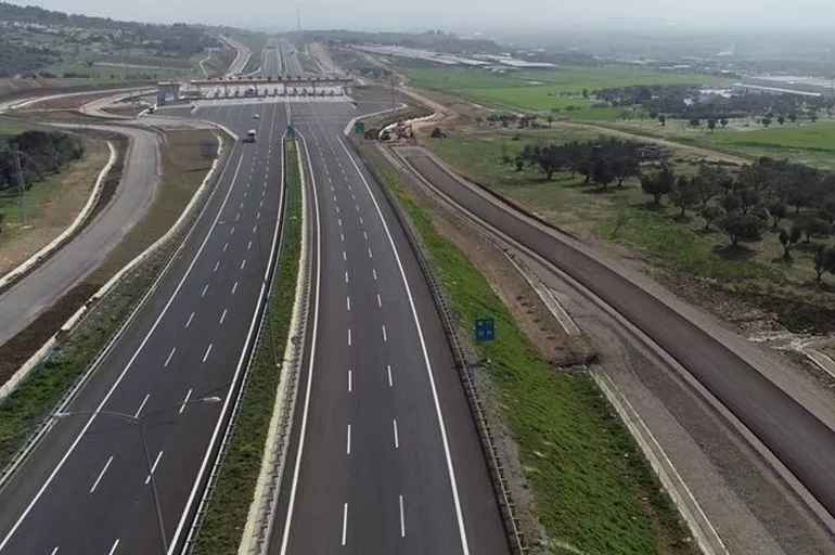 İstanbul İzmir arası otomobille yolculuk maliyeti ne kadar? 2022 İzmir İstanbul arası otoyol ve köprü geçiş ücretleri