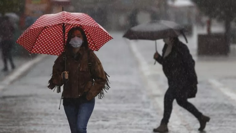 Meteorolojiden İstanbul için uyarı! 20 ilde şiddetli sağanak yağış bekleniyor!