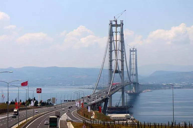 Osmangazi Köprüsü geçiş ücreti ne kadar? 2022 Osmangazi Köprüsü geçiş ücreti kaç para oldu?