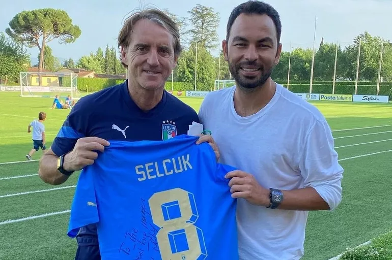 Selçuk İnan teknik direktör oluyor! Roberto Mancini ile buluştu