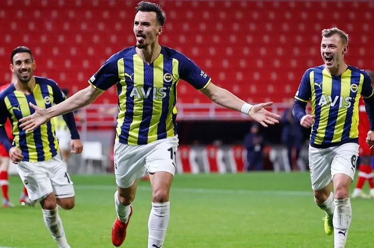 Alman devi transferi bitirdi! Fenerbahçeli yıldız oyuncu İstanbul'dan ayrılıyor