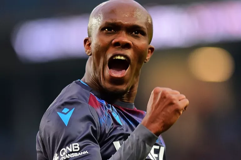 Nwakaeme transferi bitiyor! Nijeryalı yıldız Süper Lig devine imza atacak