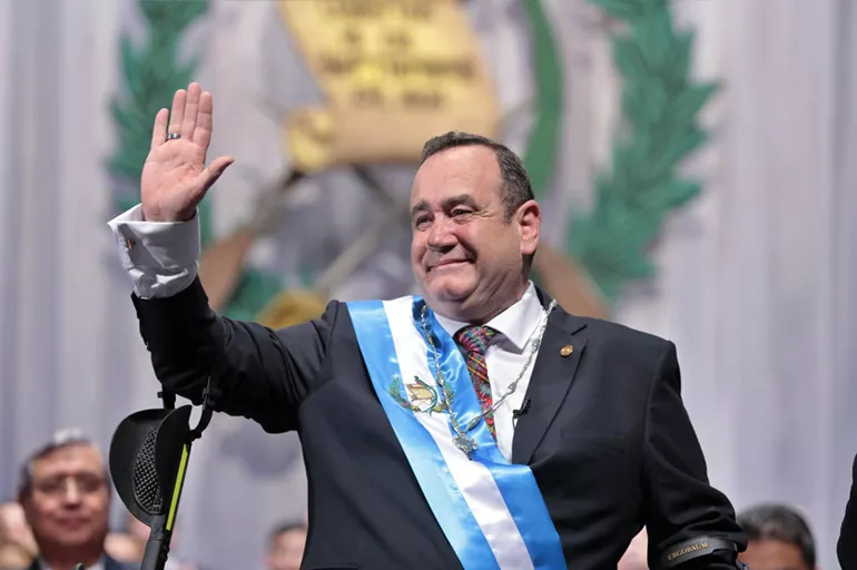 Orta Amerika'da Cumhurbaşkanı Giammettei'ye silahlı saldırı! Ölümden döndü