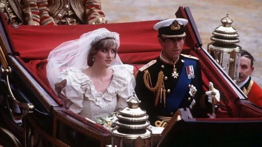 Tarihte Bugün (29 TEMMUZ): Galler Prensi Charles, 'Halkın Prensesi' adıyla anılan Lady Diana ile evlendi!
