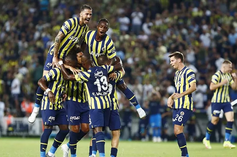 Fenerbahçe'nin Slovacko kamp kadrosu açıklandı! Yıldız golcü liste dışında kaldı