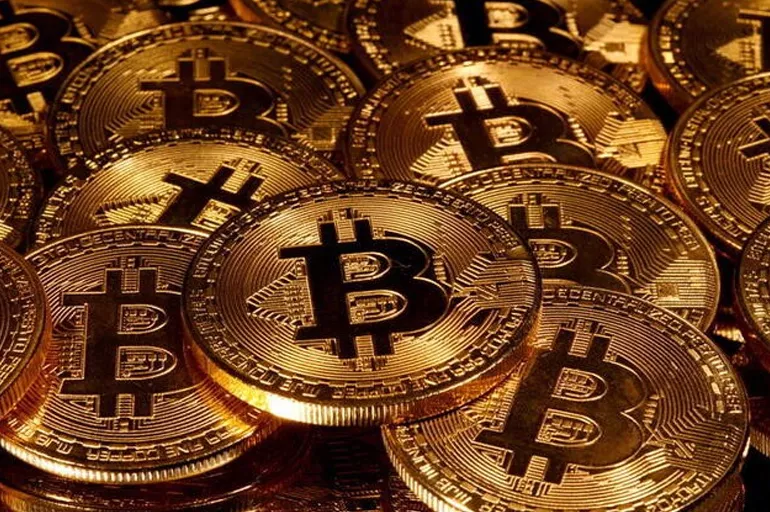 O ülkeden Bitcoin'i uçuracak haber! Resmen yasal olarak kabul edildi