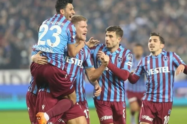 Son dakika: Trabzonspor'da taraftarı yıkan ayrılık! Kulüp resmi açıklama yaptı