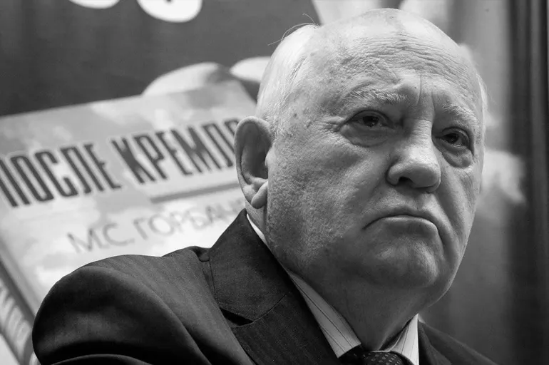 SSCB'nin son lideri Gorbaçov hayatını kaybetti! Bir devre damgasını vurmuştu! Mihail Gorbaçov kimdir?