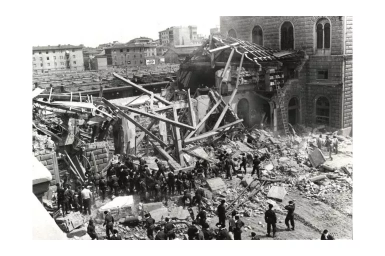 Tarihte Bugün (2 Ağustos): İtalya'da Bologna Tren İstasyonu'nda bomba patladı! Sağcı Devrim Birlikleri Örgütü'nün üstlendiği saldırıda 84 kişi öldü!
