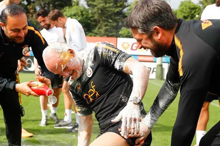 Teklif veto yiyince düğmeye basıldı! Galatasaray'a transferi efsane isim yapacak