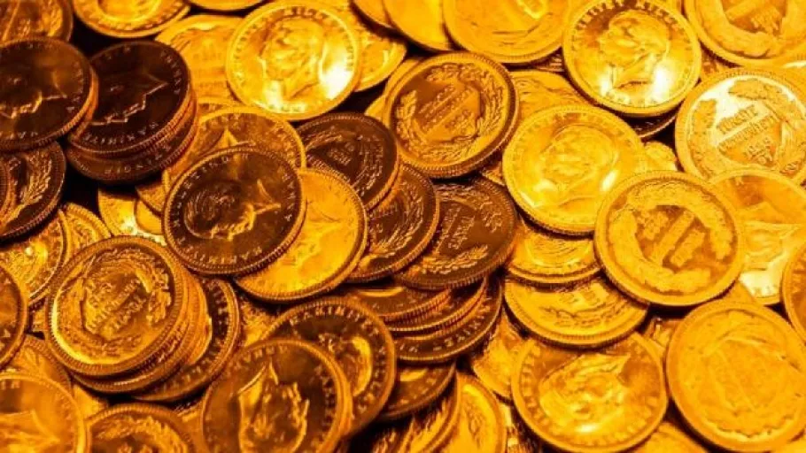 Ünlü ekonomist altın için 6 ay sonrasını işaret etti: Altının yükseleceği fiyatını açıkladı