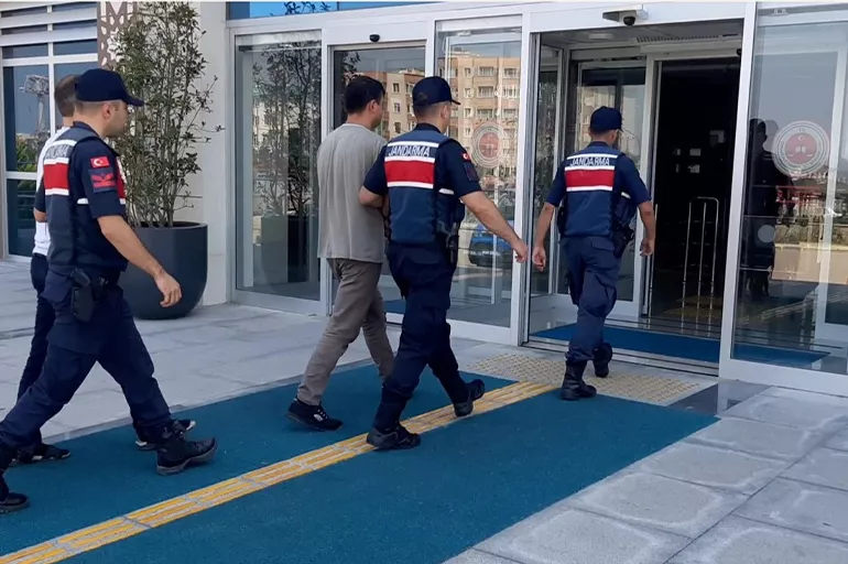 Yunanistan'a kaçmaya çalışan 2 FETÖ'cü yakalandı
