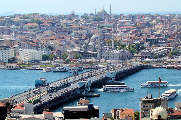İstanbullulara son dakika uyarısı! Galata ve Atatürk köprüleri trafiğe kapanıyor