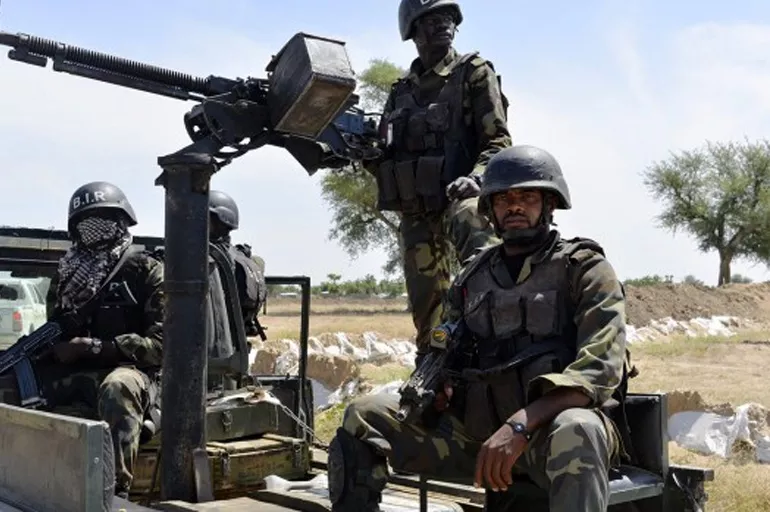 Kamerun askerleri talimatları dinlemedi! 2 sivil öldürüldü