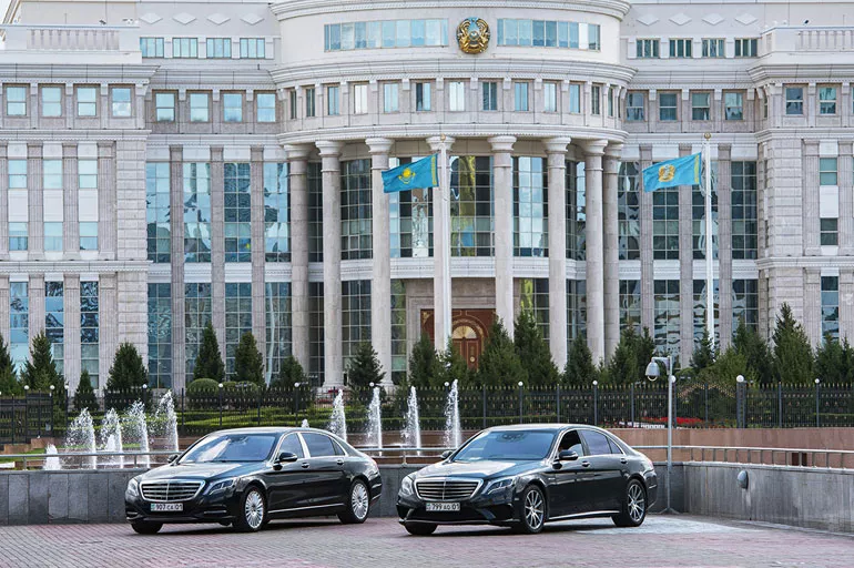 Kazakistan bundan sonra 25 Ekim'de Cumhuriyet Günü'nü kutlayacak