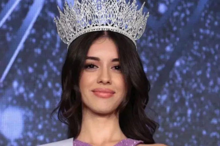Miss Turkey birincisi Nursena Say kimdir, kaç yaşında? Miss Turkey 2022 birincisi Nursena Say'ın hayatı