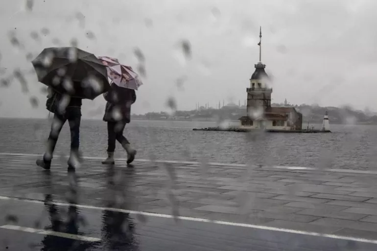 Sağanak yağmur geliyor! Meteorolojiden İstanbul için son dakika uyarısı