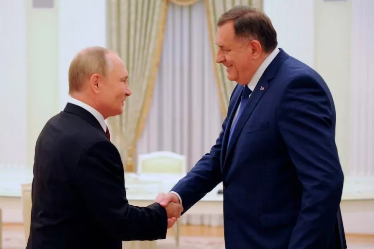 Sırp lider Milorad Dodik Bosna Hersek seçimlerinden önce Putin ile görüştü