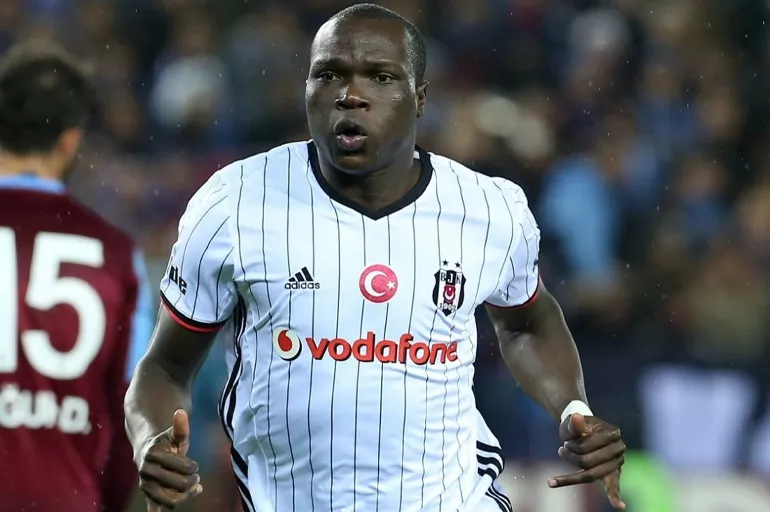 Süper Lig devi Aboubakar'ı transfer ediyor! Kamerunlu yıldız İstanbul'a davet edildi