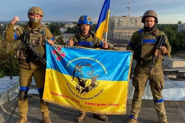 Ukrayna'nın ilerleyişi sürüyor! Harkiv'de 300'den fazla yerleşim birimi geri alındı