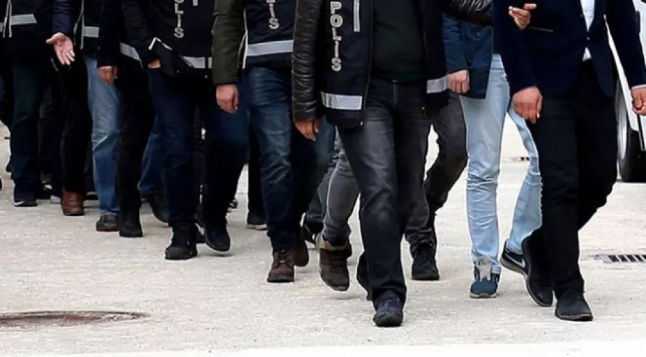 Ankara'da FETÖ şüphelisi 8 kişi gözaltına alındı!
