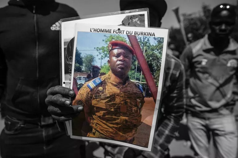 Burkina Faso’da devrik lider Damiba ülkeden kaçtı! Togo’ya sığındı