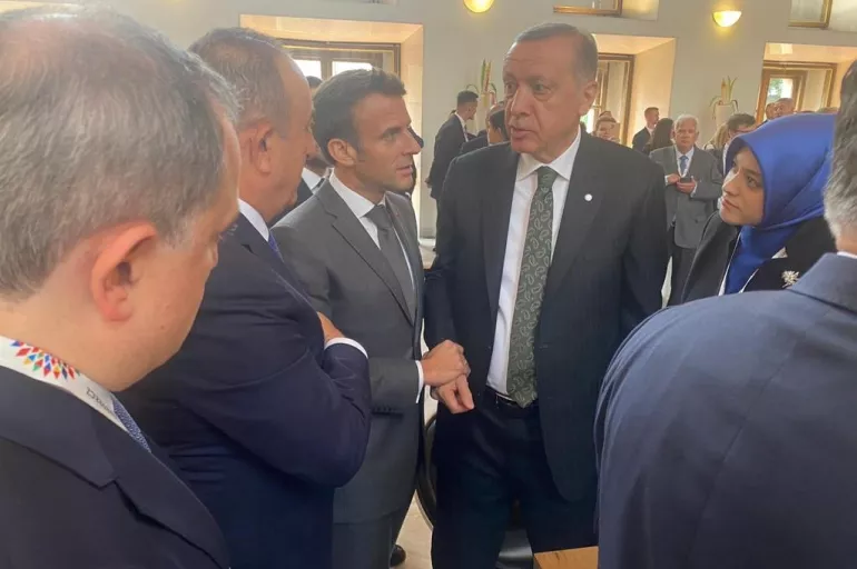 Cumhurbaşkanı Erdoğan'dan Macron'a: Gel seni de Türk Birliği’ne alalım