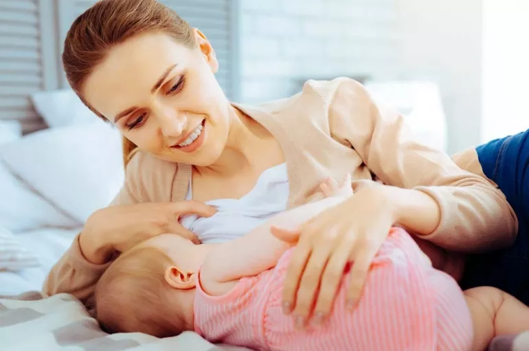 Emzirme dönemi biten tüm anneleri ilgilendiriyor! Anne sütünü kurutmak için hangi yollar izlenebilir?