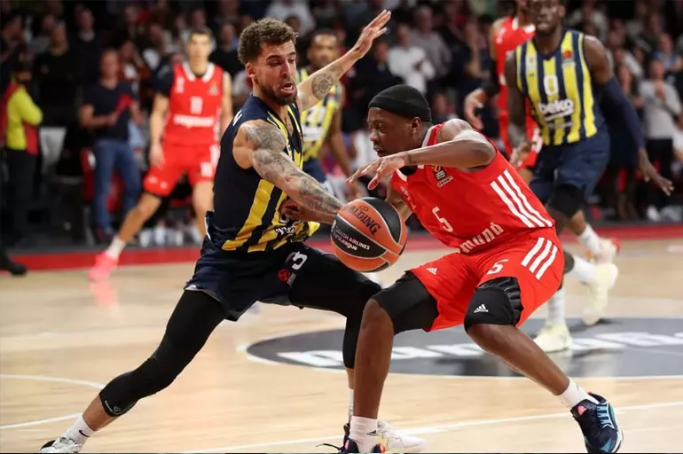 Fenerbahçe Beko, THY EuroLeague'e "Bayern" zaferiyle başladı: 74-62