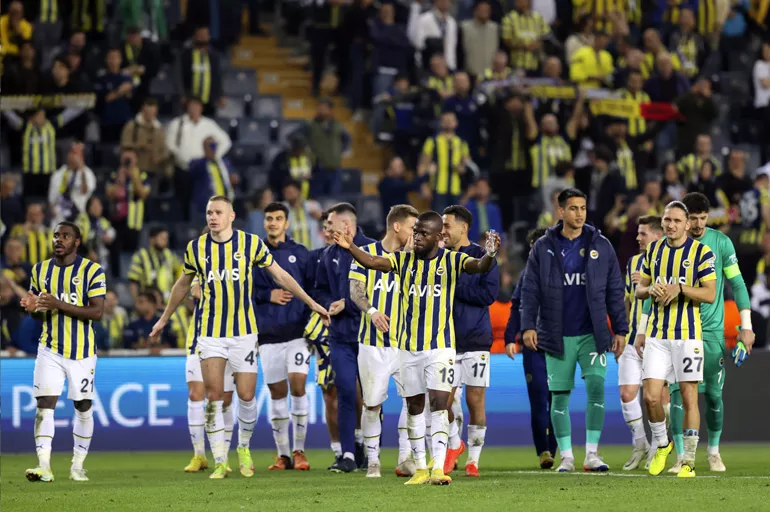 Fenerbahçe'den Avrupa'da "tarihi" seri! Kendi rekorunu tekrarladı