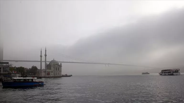 İstanbul Boğazı çift yönlü gemi trafiğine kapatıldı!