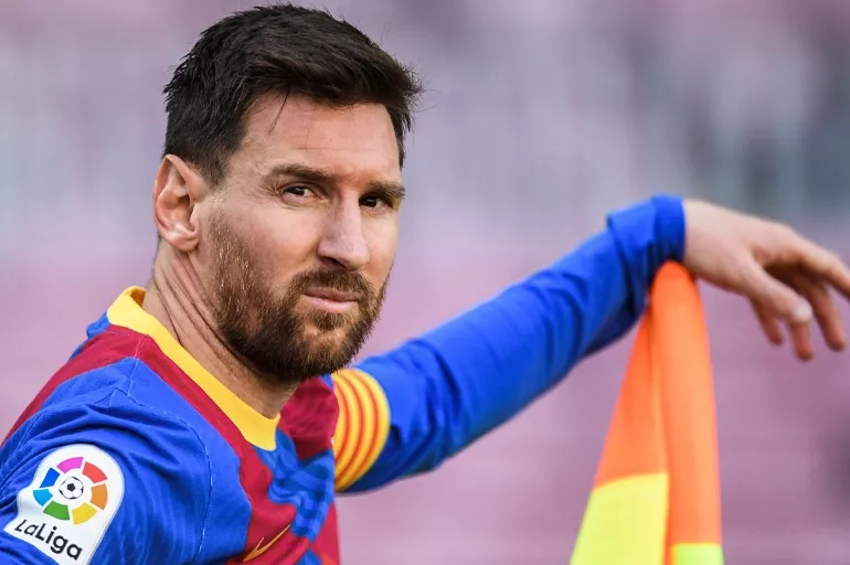 Lionel Messi ve Barcelona yeniden buluşuyor! Laporta resmi olarak duyurdu!
