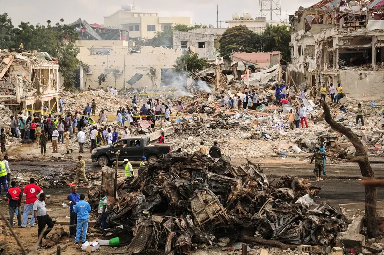 Somali'de otele bombalı saldırı! Eş-Şebab terör örgütü üstlendi